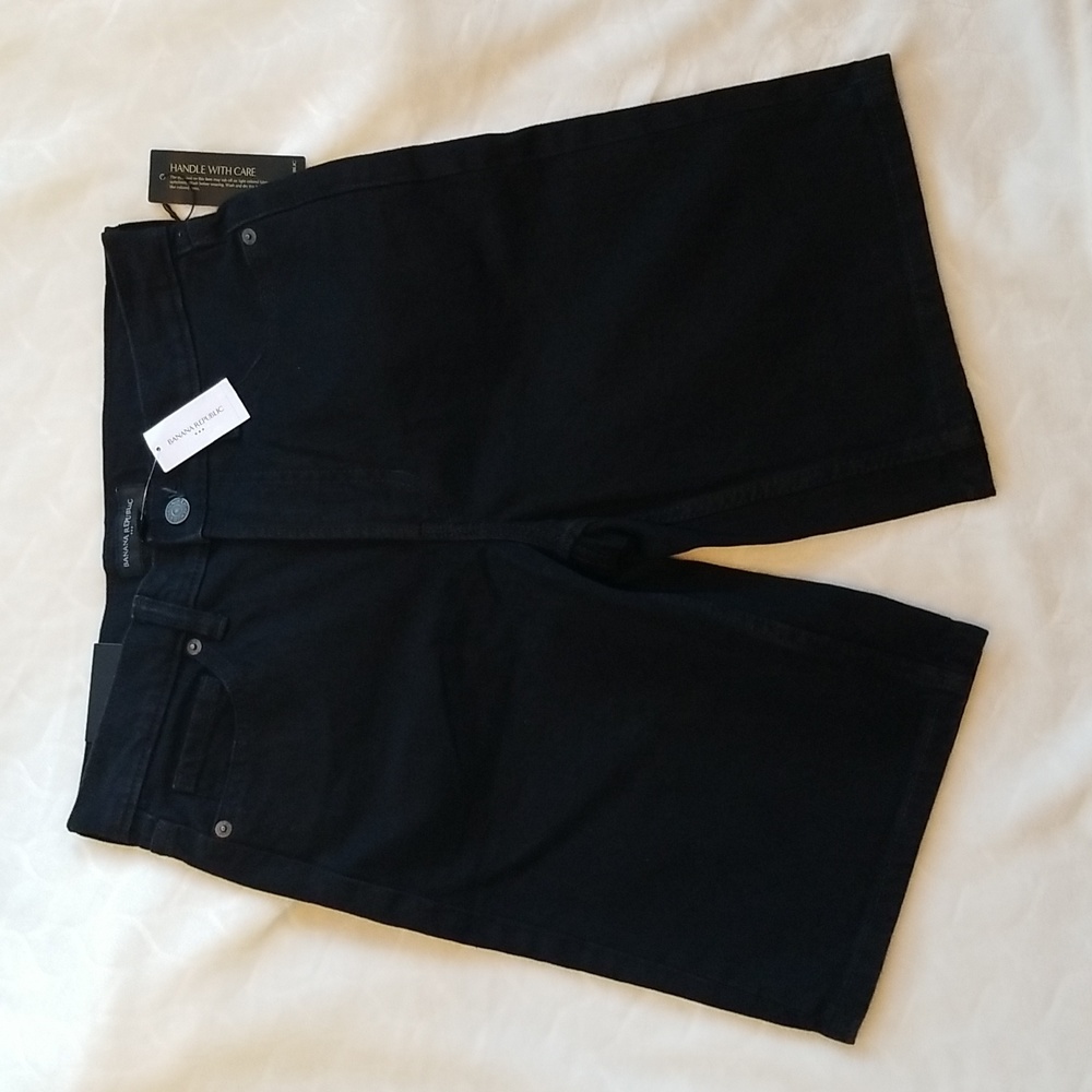Banana Republic Black Women's Bermuda Shorts